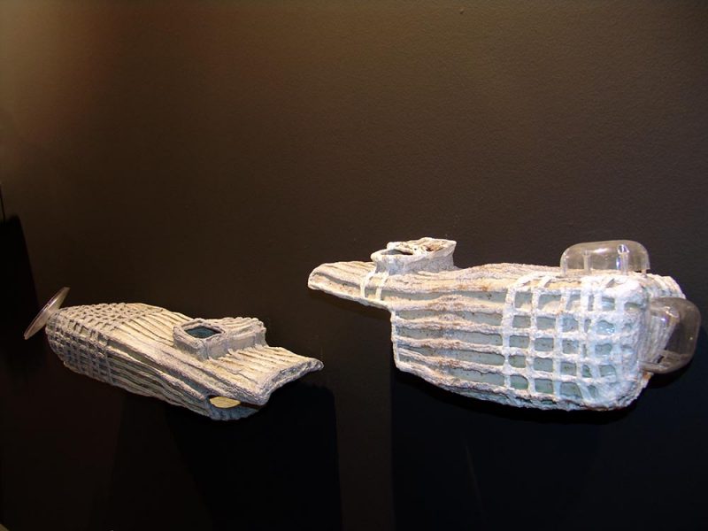 Extendiendose y Recogiendo sobre pared negra