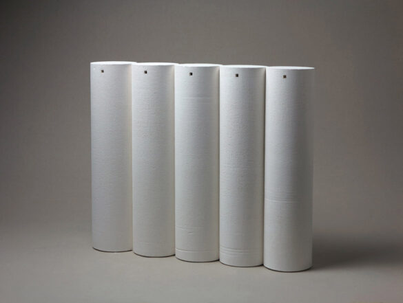 42 x 51 x 10cm. 2013 Pieza de cerámica de Juan Ortí