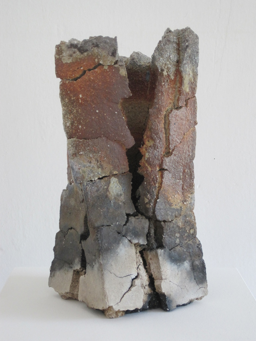 Pieza de cerámica de Jochen Rueth.Mención de Honor Pieza de cerámica de Jochen Rueth