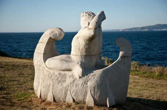 Escultura en piedra de Gonzalo Viana