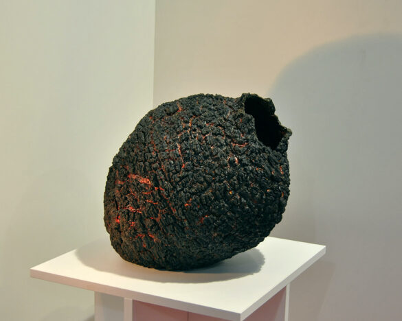 Lourdes Riera Escultura cerámica e Lourdes Riera