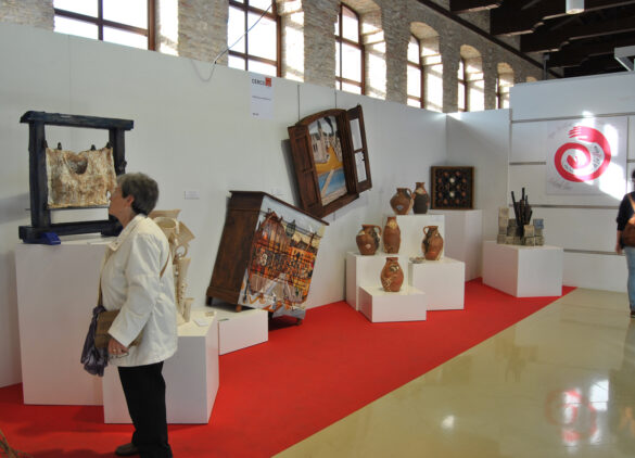 Mesaquemaoelhorno Stand del colectivo "Mesaquemaoelhorno"