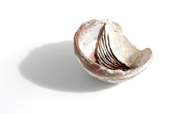 Pieza de cerámica de Maria Pedro Olaio