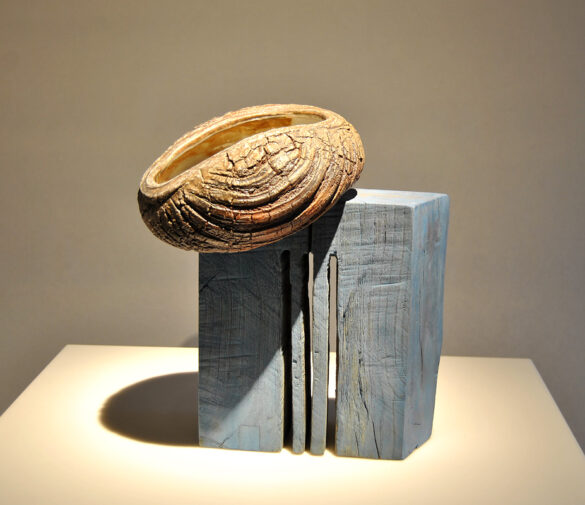 Pieza de cerámica de Seungho Yang
