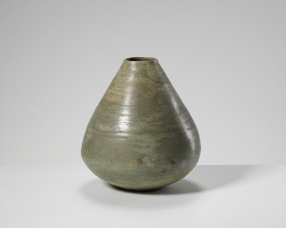 Lucie Rie Pieza de cerámica de Lucie Rie