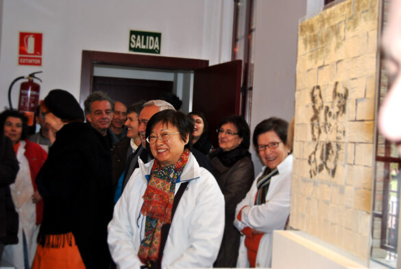 Escultura cerámica de Lucia Yang Lee Yao Huo