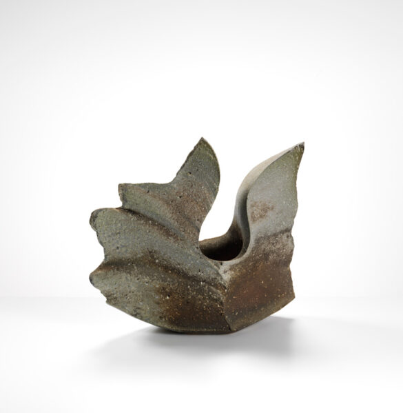 Escultura cerámica de Yasuhira Kohyama