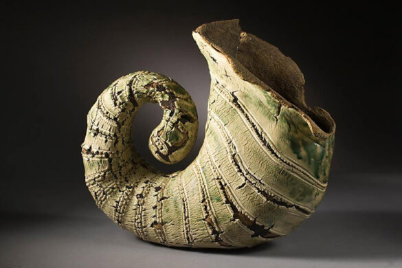Escultura cerámica de Lourdes Riera