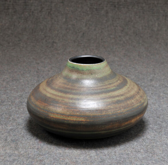Pieza de cerámica de Antoni Cumella