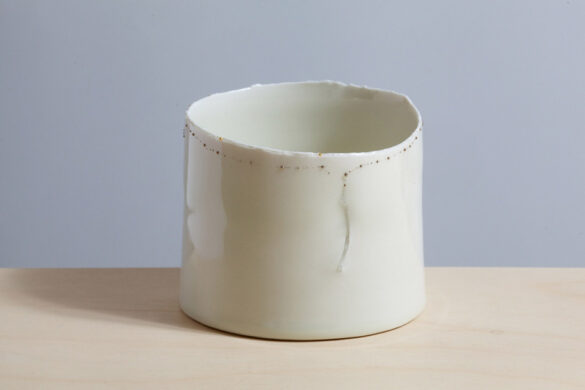Pieza de cerámica de Chun Liao