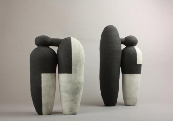 Escultura cerámica de Daphne Corregan