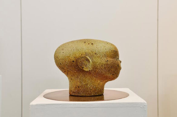 Fernando_Hinostroza Pieza de cerámica de Fernando Hinostroza