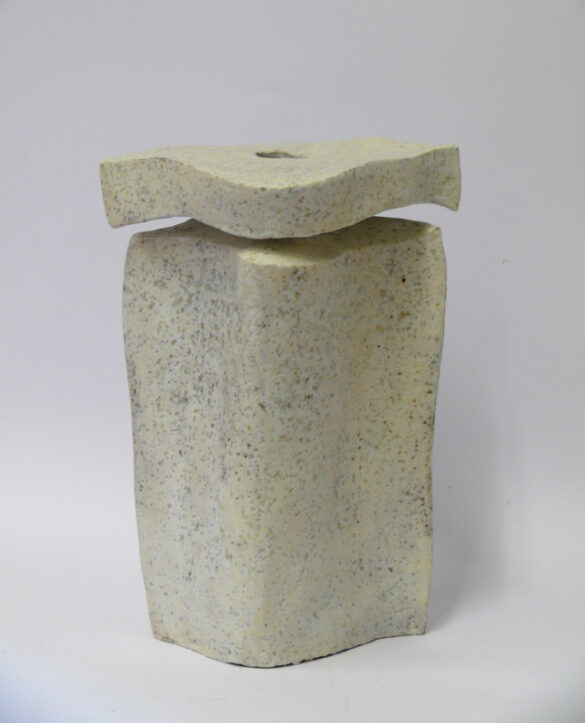 Pieza de cerámica de Raquel Simarro Rey