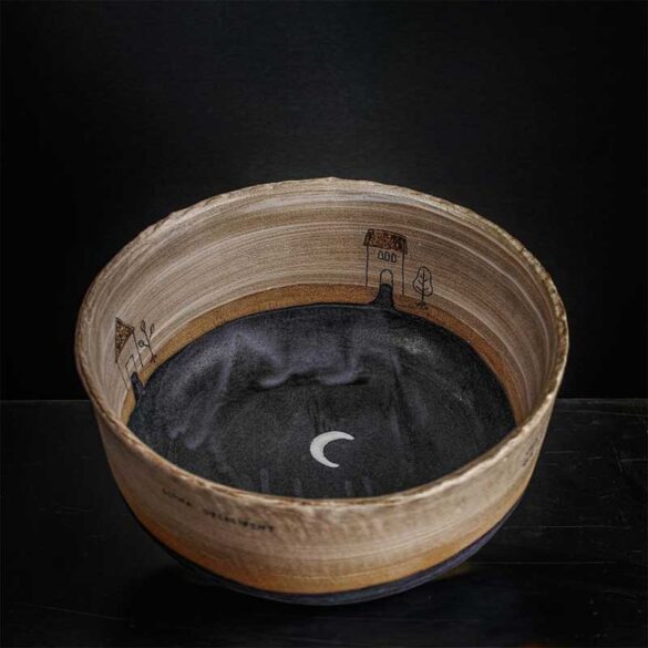 Iràida-Llucià Pieza de cerámica de Iràida-Llucià y Camil.la Pérez Salvà