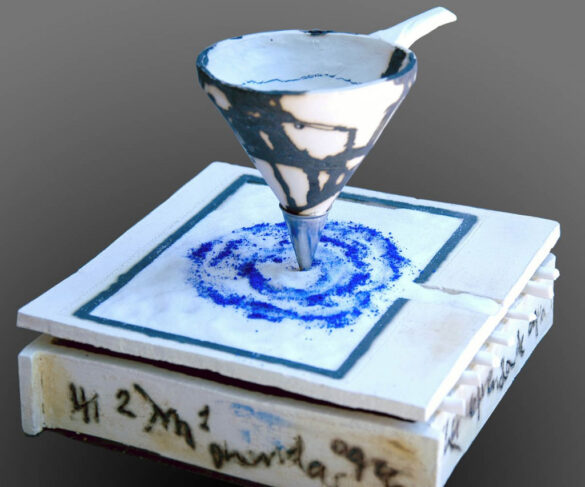 Pieza de cerámica de Pilar Soria