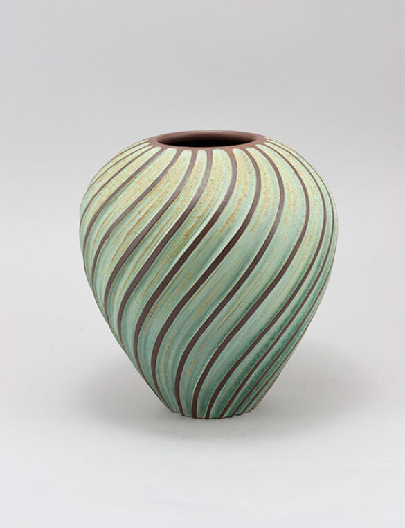 Pieza de cerámica de Emily Myres