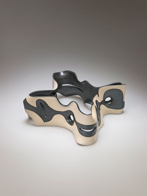 Perez-Gustavo Pieza de cerámica de Gustavo Pérez