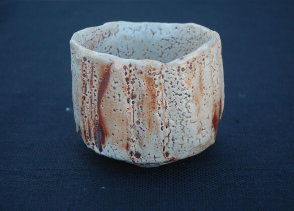 Pieza de cerámica Shino de Encarna Soler