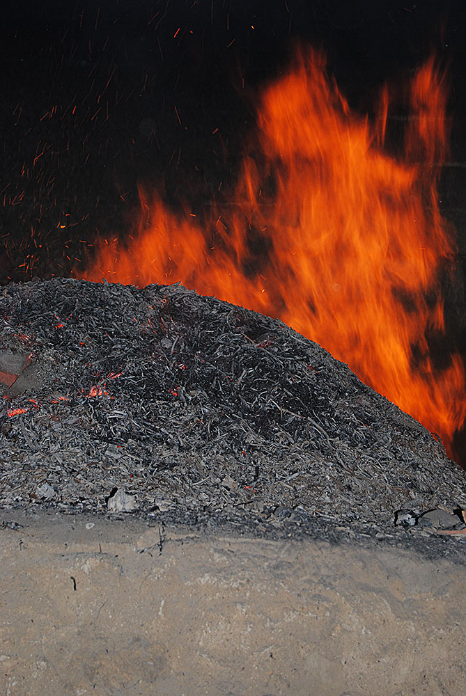 Imagen de cocción en horno árabe en Moveros, Zamora