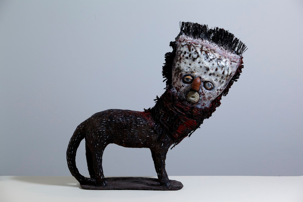 Escultura cerámica de Kerry Jameson