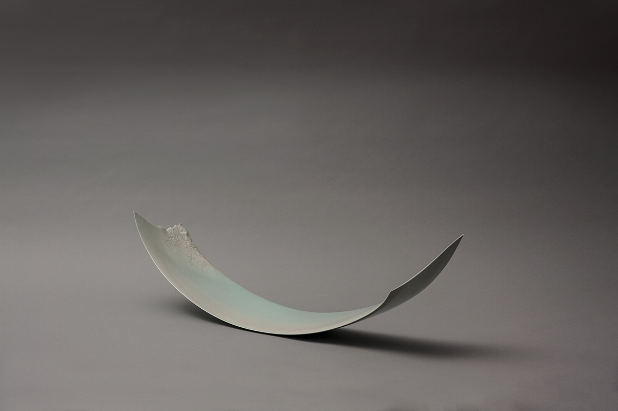 Pieza de cerámica de Satoshi Kino