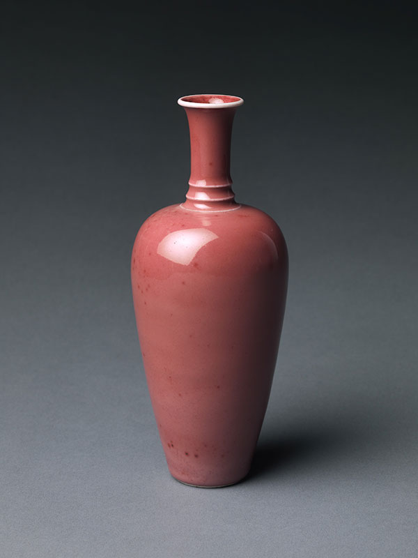Porcelana china con esmalte rojo de cobre