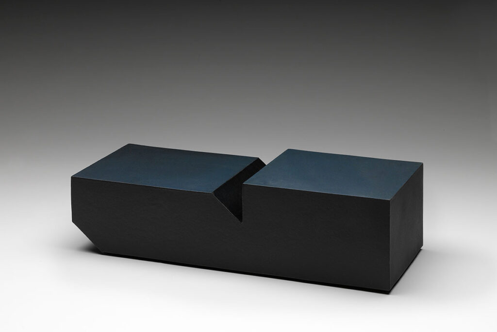 Escultura cerámica de Enric Mestre