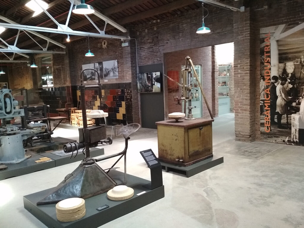 Cerámica Can Solomó, Terracota Museo, de la Bisbal, Girona