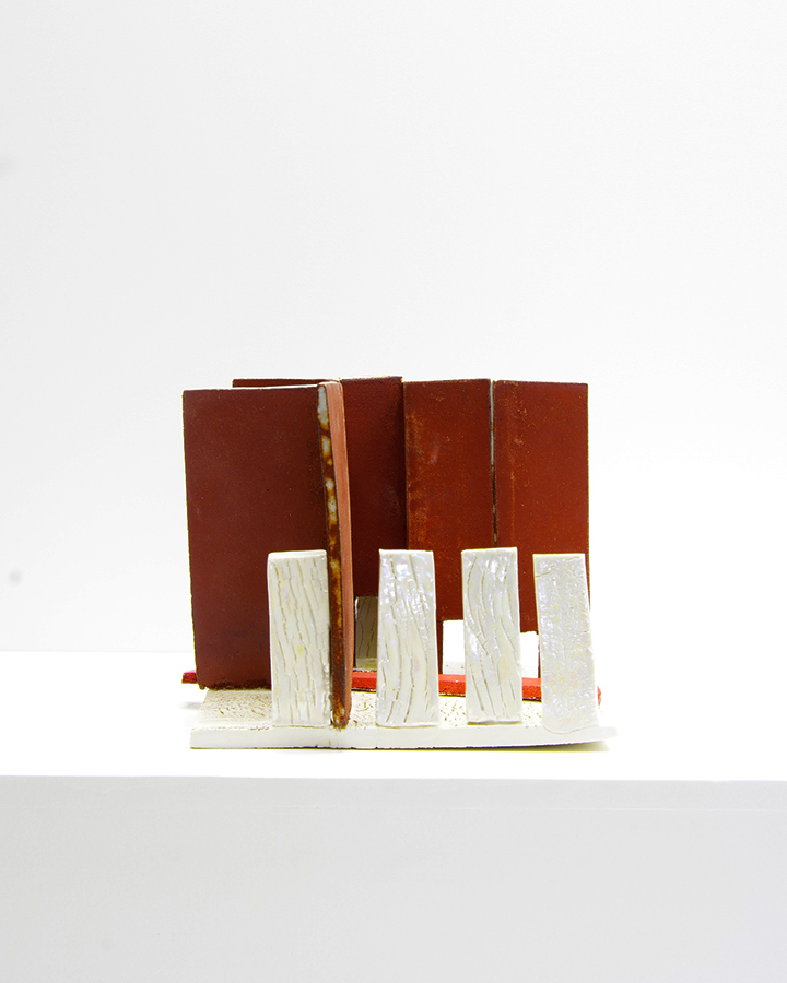 Escultura cerámica de Leslie González