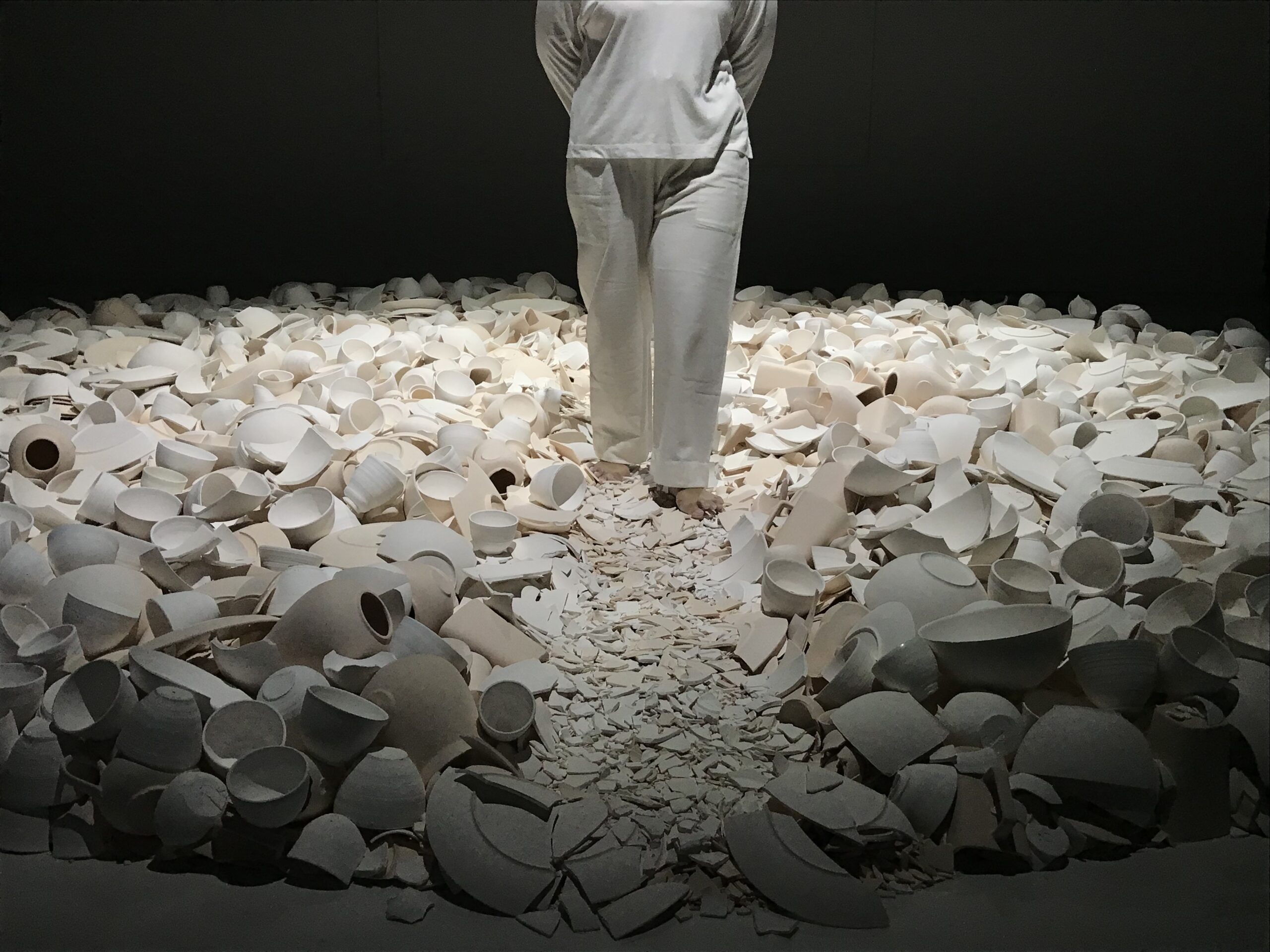Obra cerámica de Aor Sutthiprapha