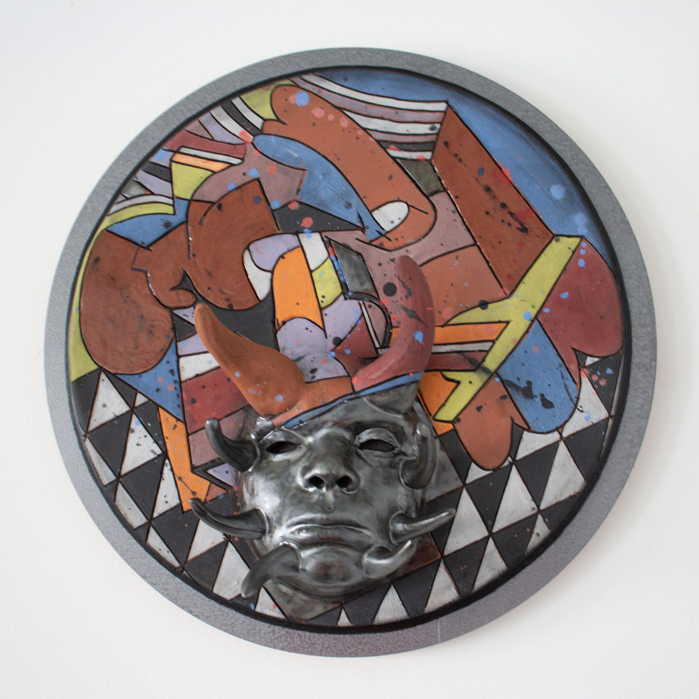 Escultura cerámica de Joey Quiñones