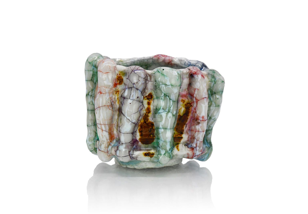 Pieza de cerámica de Kodai Ujiie