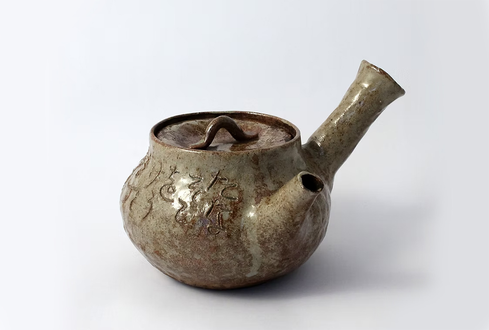 Tetera de cerámica de Otagaki Rengetsu