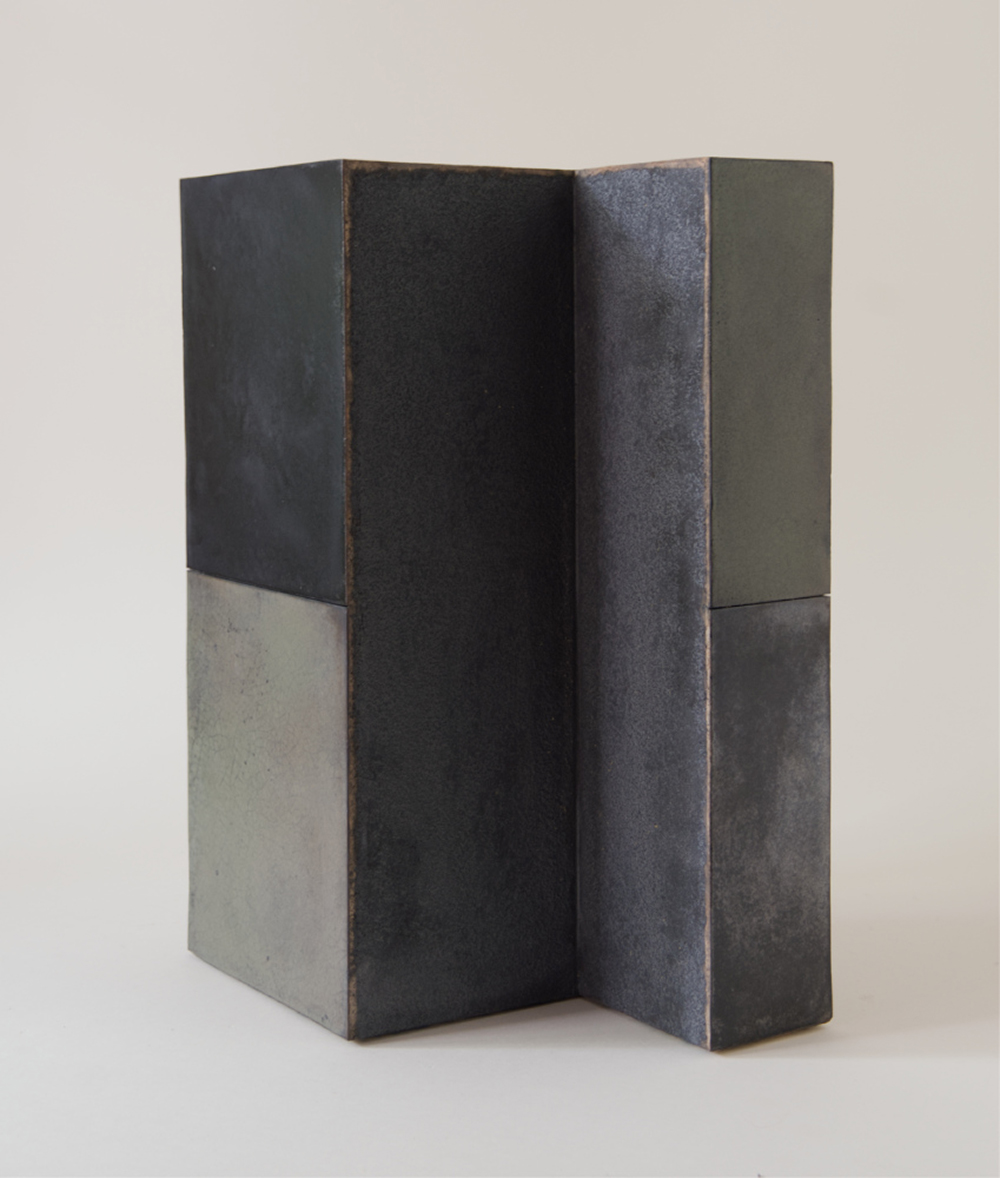 Escultura cerámica de Enric Mestre