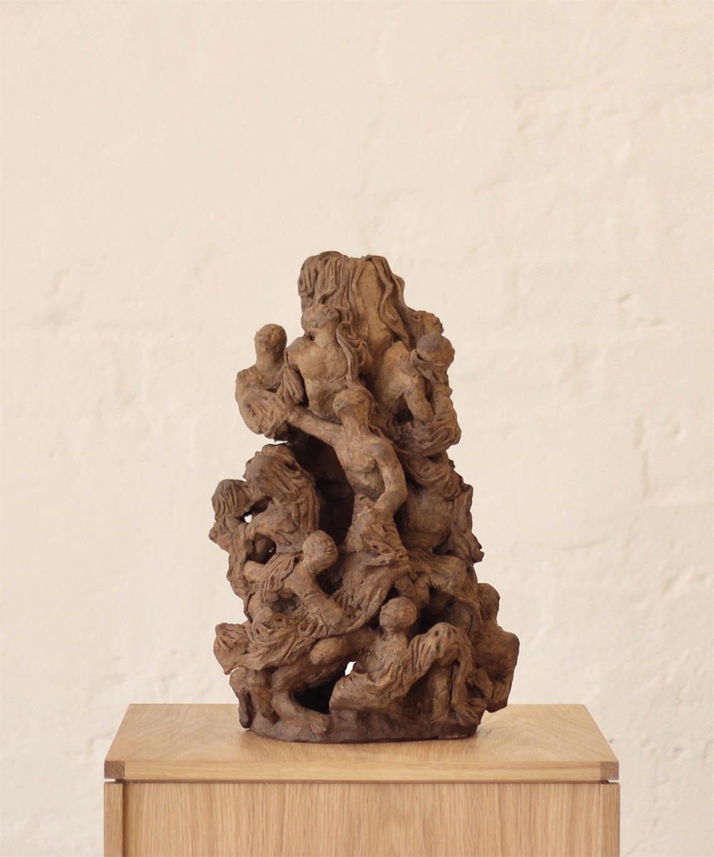 Escultura cerámica de Okitsongo Kadima Junior