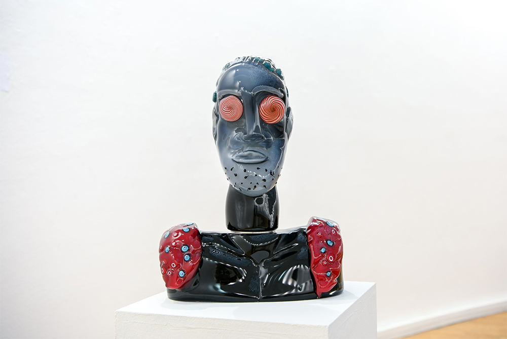 escultura cerámica de Barry Wolfryd