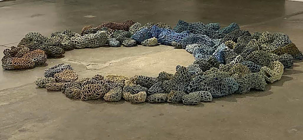 Escultura cerámica de Phyllis Kudder Sullivan