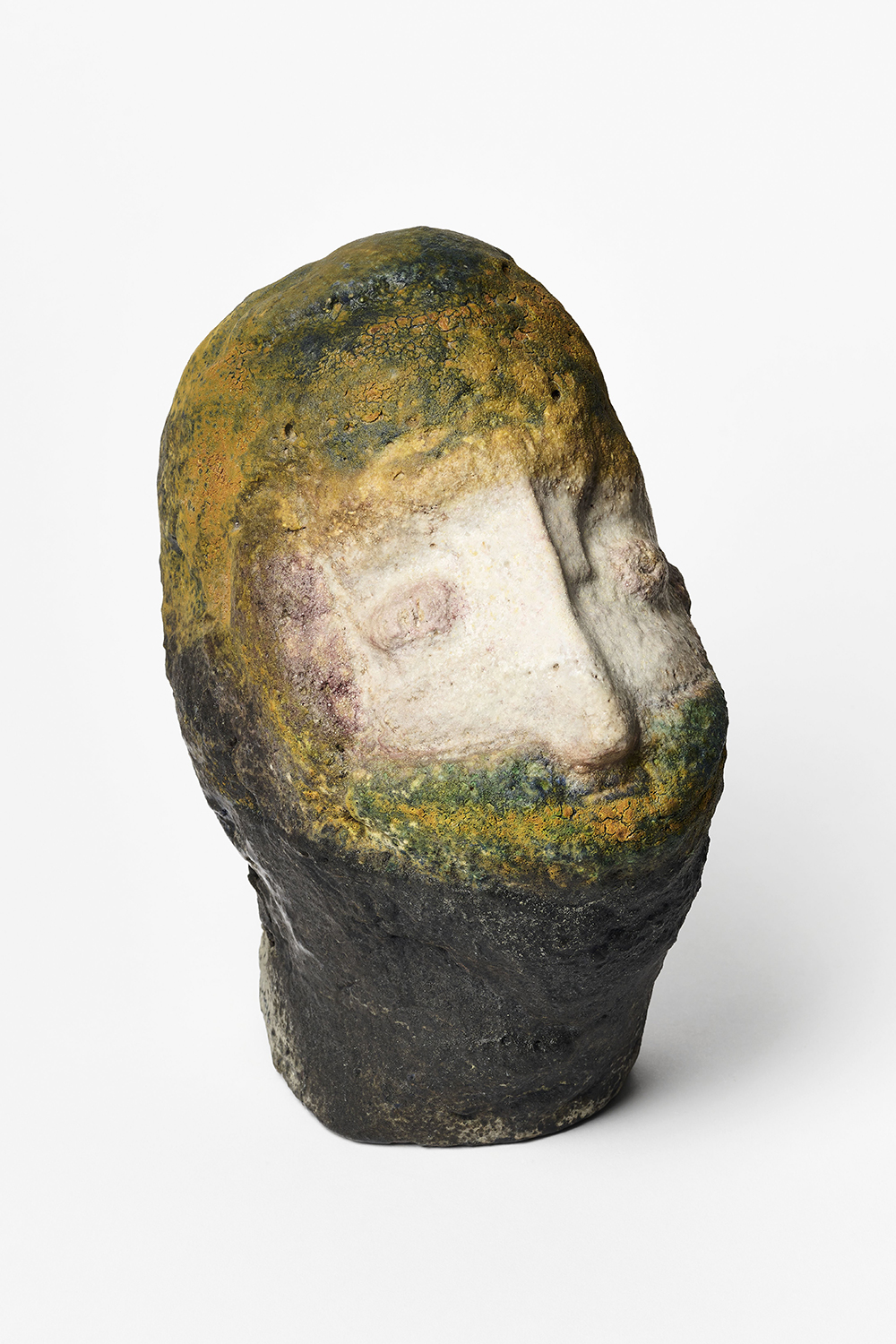 Escultura cerámica de Carmen Dionyse