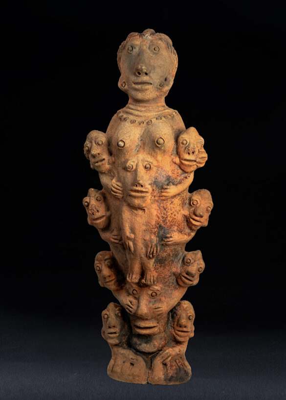 Escultura cerámica de Seyni Awa Camara