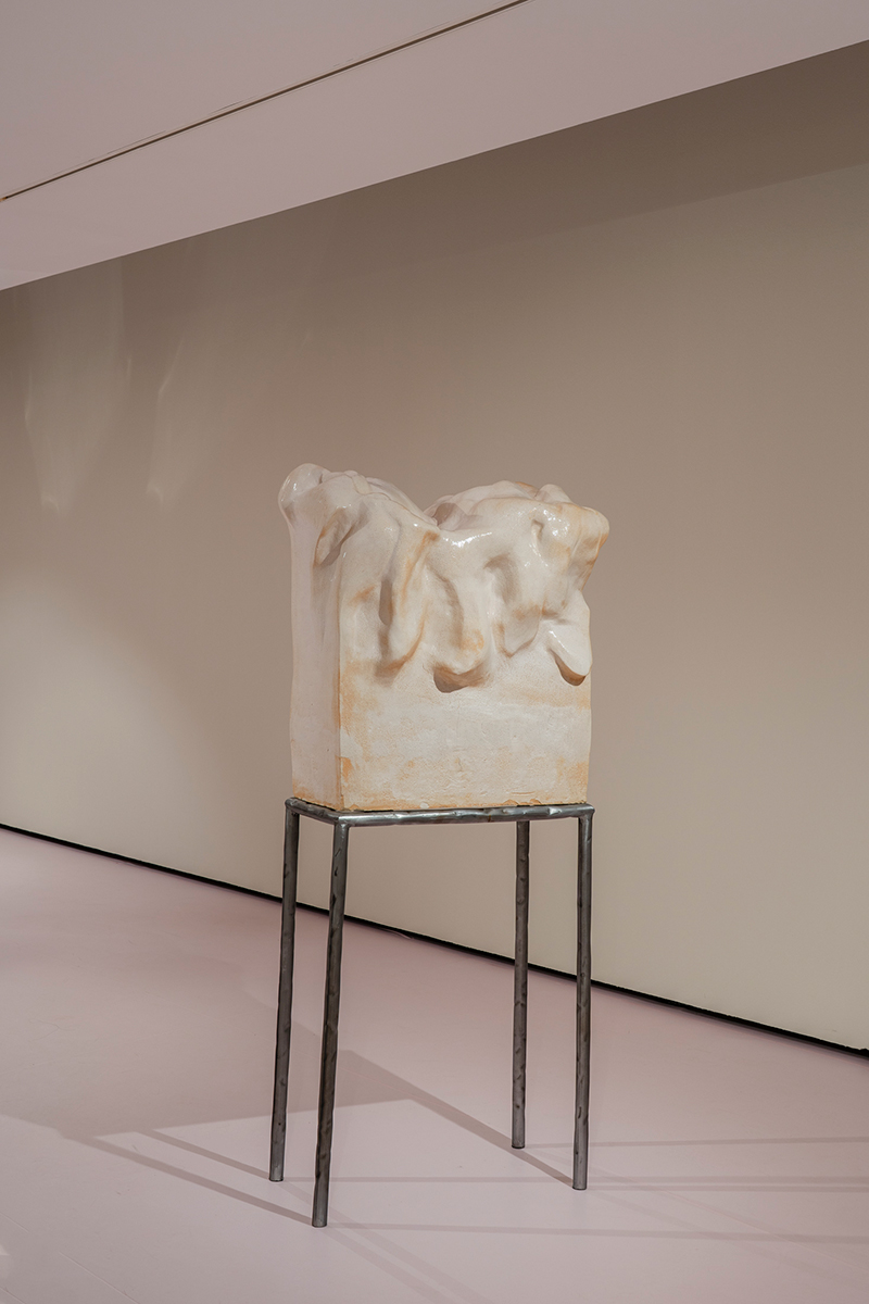 Escultura cerámica de Elisa Braem