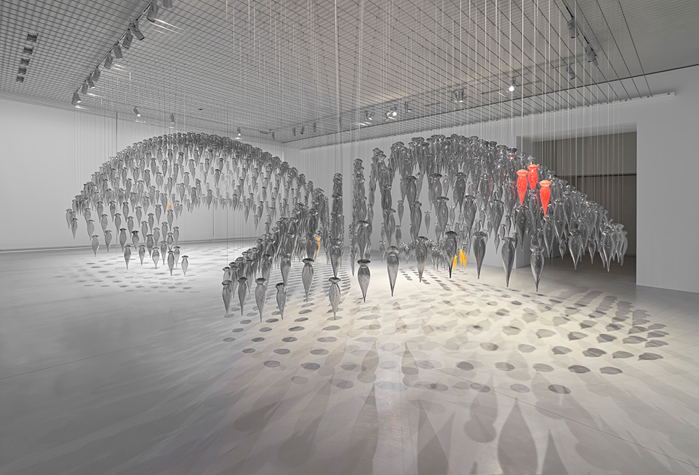 Instalación artística de Magdalene Odundo