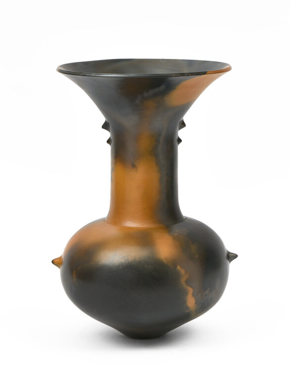 Pieza de cerámica de Magdalene Odundo