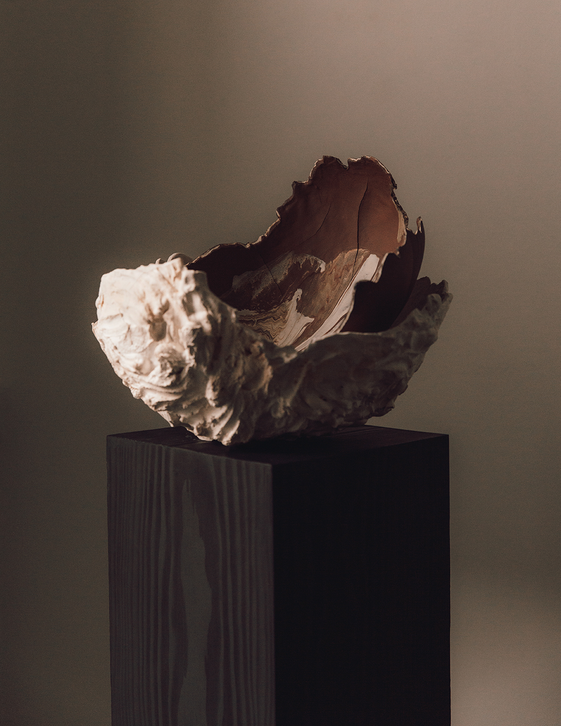 Pieza de cerámica de Bisila Noha