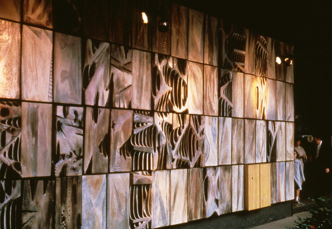 Mural cerámico de Antoni Cumella