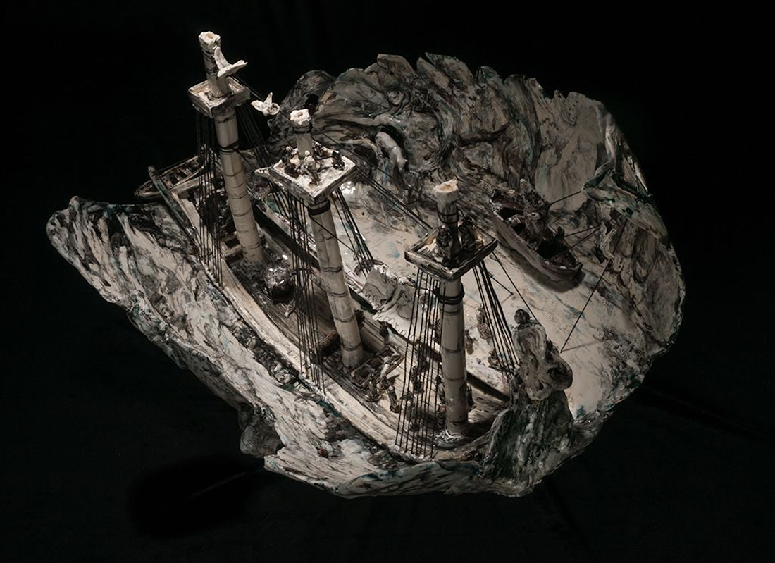 Escultura cerámica de Lisa Creskey