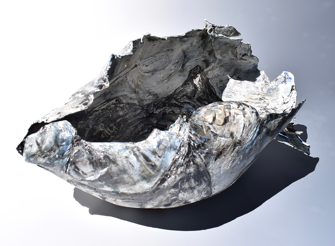 Escultura cerámica de Lisa Creskey
